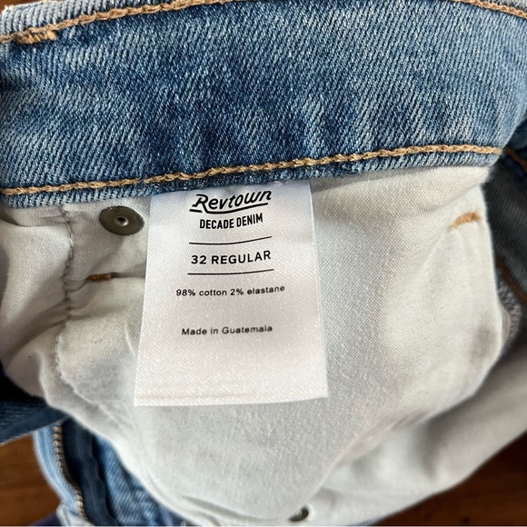REVtown High Rise Straight Jeans Sunrise Indigo Wash Light Stretch Sz 32 - Picture 11 of 16